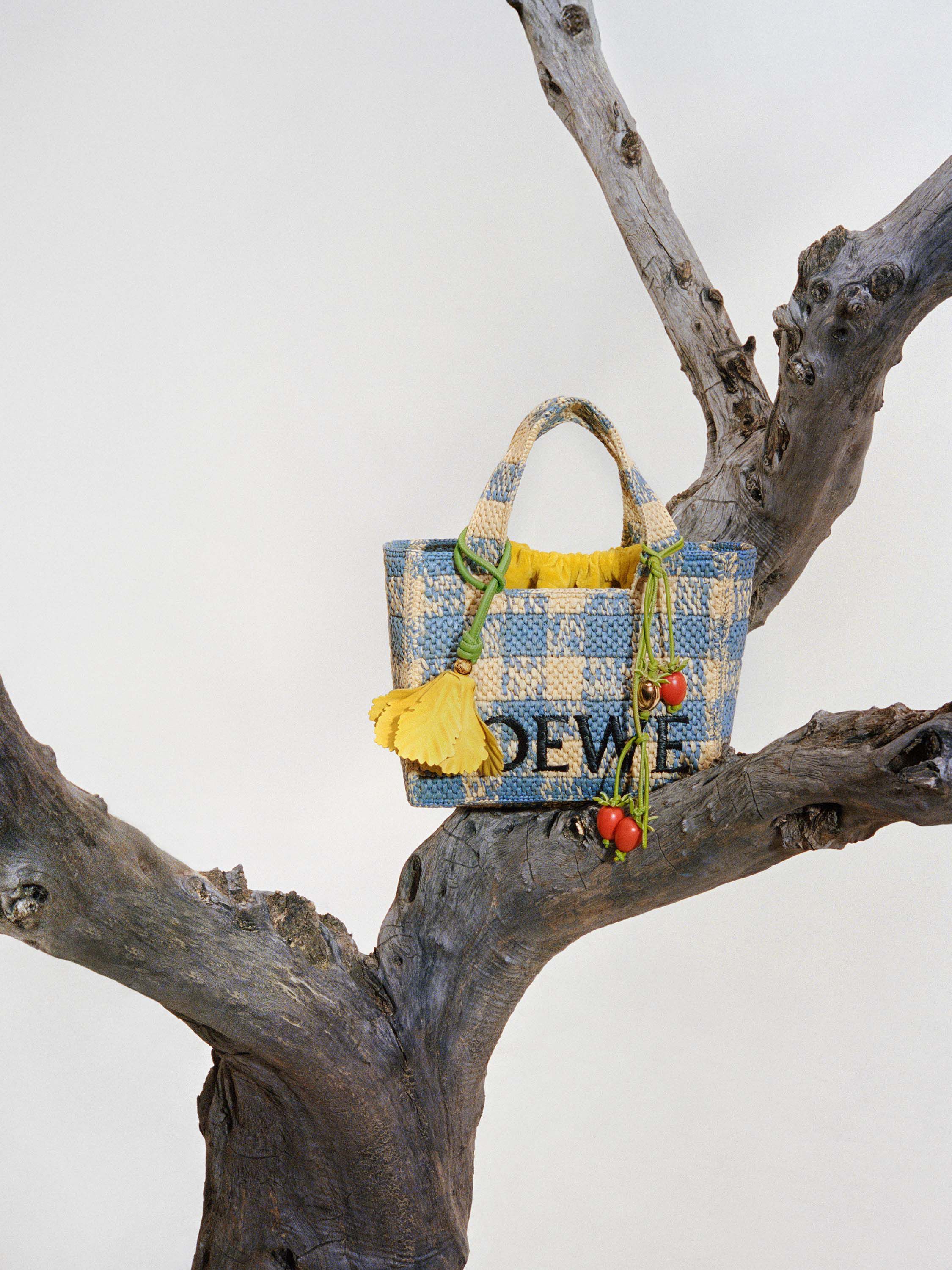 ロエベ公式オンラインストア｜LOEWE